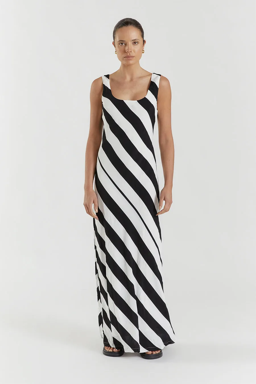 CARLIE WHITE/ BLACK SCOOP SLIP DRESS