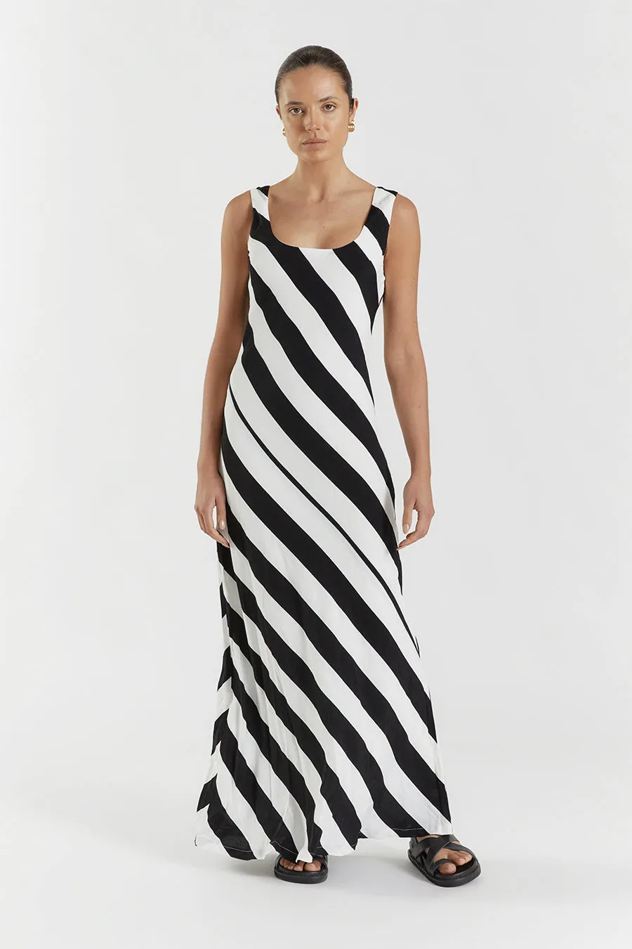 CARLIE WHITE/ BLACK SCOOP SLIP DRESS