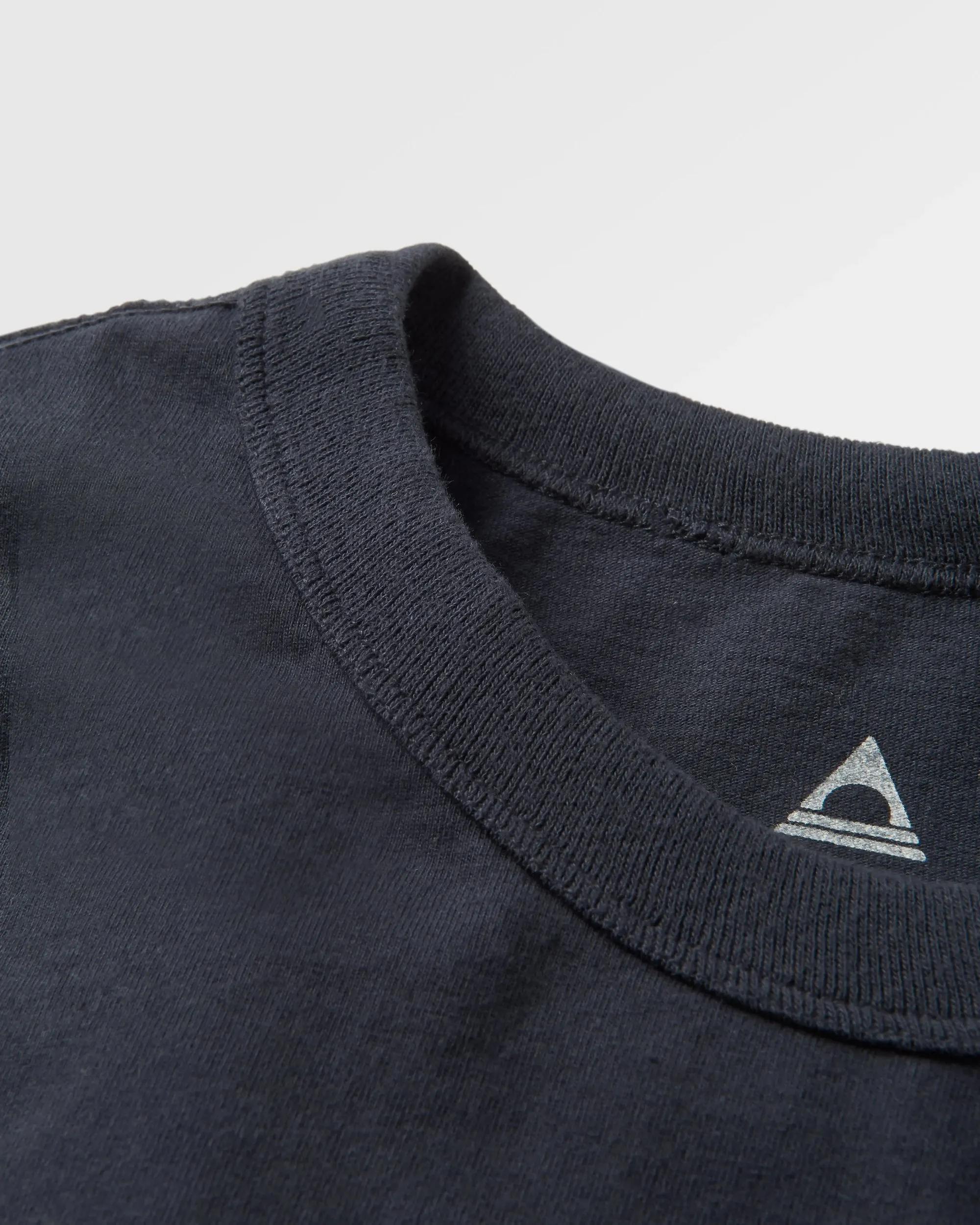 Heritage Recycled Relaxed Fit LS T-Shirt - Black