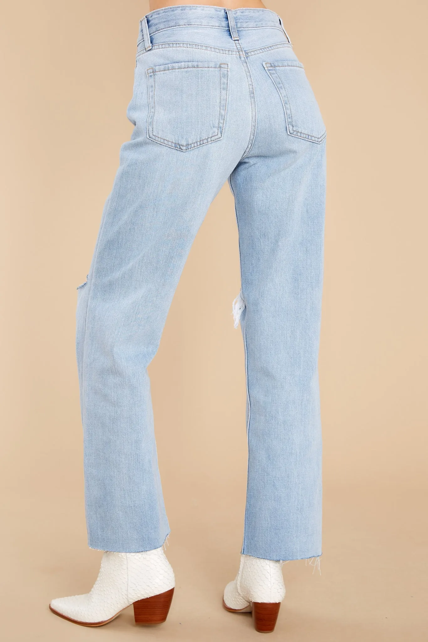 What A Rush Light Wash Distressed Straight Jeans